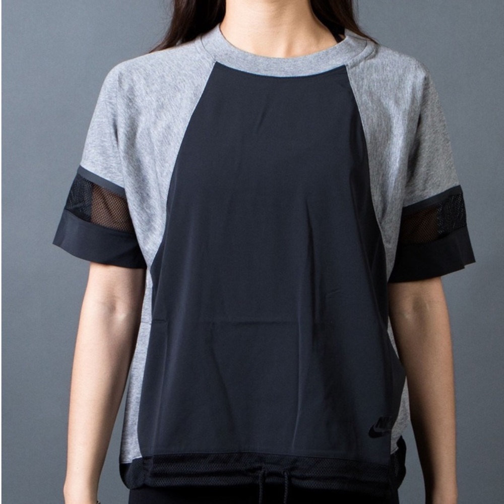 Nike gray and black active wear workout top